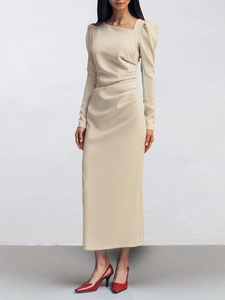 Chic khaki midi dress with asymmetrical neckline, puff sleeves and ruched slim fit design