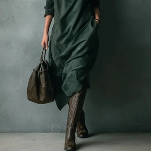 Robe longue en daim vert foncé à manches longues, coupe ample avec poches pour femmes