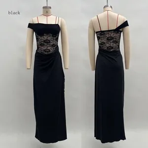 Detailansicht der eleganten schwarzen Maxikleid-Spitze mit Vorder- und Rückansicht