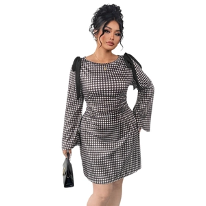 Slim fit plaid long sleeve dress with bow decoration and flared cuffs in black and white