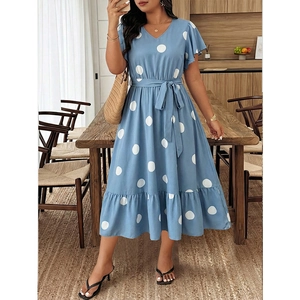 Damen Übergröße V-Ausschnitt Punktmuster Midi Kleid Mit Rüschen Kurzarm Lässig Hellblau A-Linie Gürtel Sommer Urlaub Kleid