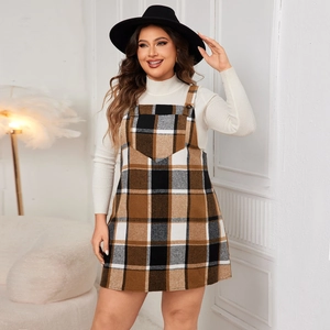 Robe chasuble à carreaux classique pour femme avec coupe en A et poche frontale