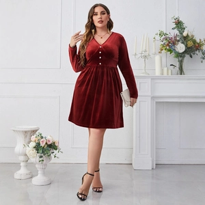 Elegant deep red velvet V-neck dress with pearl buttons and high waist long sleeves