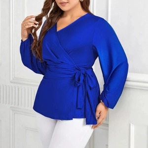 Chemisier cache-cœur grande taille bleu roi avec col en V et manches bouffantes