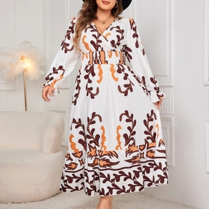 Women's V-neck long sleeve maxi dress with vintage brown baroque print and elastic waist