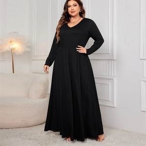 Elegant plus size black V-neck long sleeve maxi dress with elastic high waist