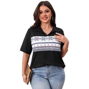Damen Kurzarm Poloshirt mit geometrischem Ethno-Print und V-Ausschnitt in Schwarz