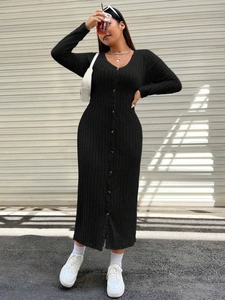 Abito Maxi Donna Taglie Forti in Maglia a Costine Scollo a V Manica Lunga Abbottonatura Aderente Nero Casual Tinta Unita