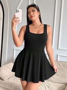 Elegant black square neck sleeveless mini dress with high waist A-line pleated skirt