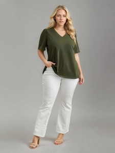Women's deep green V-neck short sleeve T-shirt in loose fit for casual daily wear
