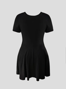 Elegantes schwarzes A-Linien-Kleid mit V-Ausschnitt und modischen Falten-Bindedetails