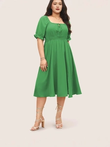 Robe Midi Verte Grande Taille Femmes Col Carré Rétro Manches Bouffantes Taille Smokée Fente Latérale Décontractée Fête