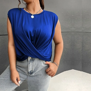 Royal blue round neck tank top with twist knot hem and cap sleeves for summer fashion