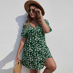 Robe Grande Taille Femme Été Col en V Imprimé Marguerites Ligne A Taille Haute Manches Courtes Vacances Casual Midi Fleurie