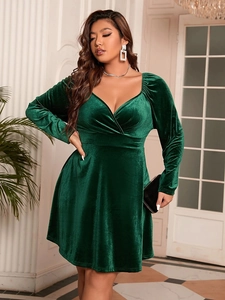 Robe Longue Femme Grande Taille Sexy Col en V en Velours Manches Longues Taille Haute Trapèze Élégante Mini Robe de Soirée
