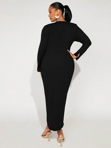 Elegant black rib-knit bodycon maxi dress with long sleeves and a slim fit design
