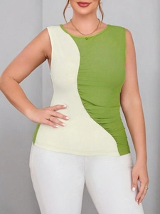 Débardeur ajusté en tricot bicolore vert et beige avec texture à fines côtes