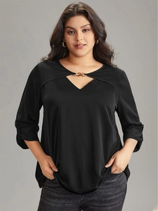 Haut Grande Taille pour Femme Col en V Ajouré avec Détail Chaîne en Métal Manches Cloche Longues Noir Couleur Unie Chemisier