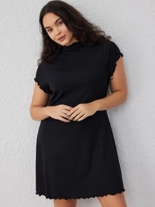 Elegant black short-sleeve knit dress with high neck and ruffle edges in a slim fit