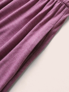 Short sleeve V-neck maxi dress in mauve with waist pleats and functional side pockets