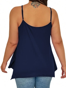 Vue arrière du caraco grande taille bleu marine avec fines bretelles et décolleté en V