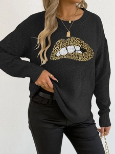 Schwarzer Damen-Strickpullover mit Rundhalsausschnitt und Leoparden-Lippenmuster-Print