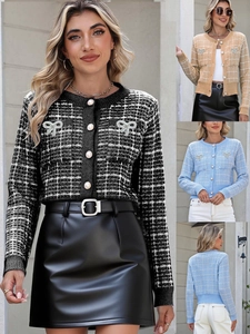 Damen Strickjacke mit Karomuster, Perlenknöpfen und glitzernden Schleifen in vielen Farben
