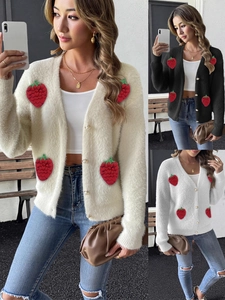 Cardigan en Fausse Fourrure de Vison pour Femmes Brodé Fraises Col en V Bouton Künstliche Perle Manches Longues Maille Douce