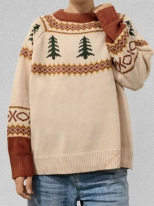 Women Christmas tree jacquard knit sweater with Nordic geometric patterns and long sleeves