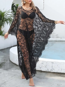 Robe de plage sexy en dentelle noire avec dos nu et motifs floraux pour femmes chic