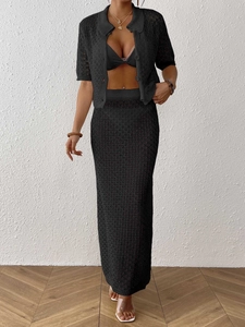 Ensemble crochet noir pour femme avec cardigan à revers et jupe longue ajustée