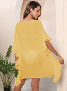 Transparentes gelbes Strandkleid mit Rüschen am Rücken und leichtem Chiffonstoff
