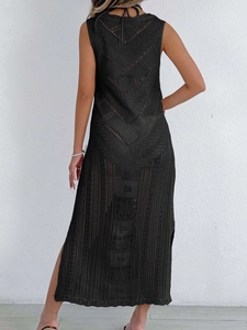 Robe de plage au crochet noir avec motifs géométriques et design dos nu style bohème chic