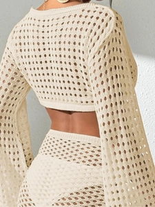 Ensemble 2 pièces en crochet beige pour femme avec haut évidé à manches longues évasées