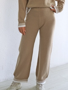 Ensemble en tricot pour femme avec pantalon large et bandes contrastées pour l'hiver