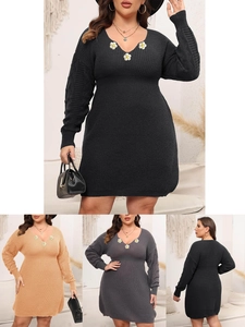 Plus Size Women V Neck Knit Midi Dress Daisy Flower Applique Slim Sweater Dress Long Sleeve Fall Winter Knitwear