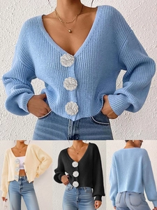 Women Chunky Knit Cardigan V-Neck Long Sleeve Cropped Sweater With 3D Crocheted Flower Buttons Casual Streetwear Jacket Top