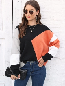 Maglione in maglia da donna con girocollo e design a blocchi di colore arancione e grigio