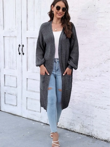 Cardigan lungo da donna in maglia grigio scuro con maniche a lanterna e tasche grandi