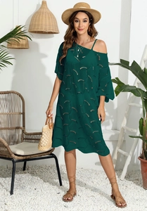 Böhmisches dunkelgrünes Häkel-Strandkleid mit Lochmuster und asymmetrischem Ausschnitt