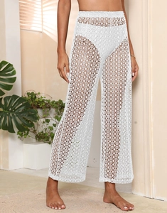 Détails du motif au crochet sur ce pantalon de plage blanc large pour femmes