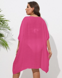 Détail du cache-maillot de plage rose fuchsia grande taille en tissu léger semi-transparent