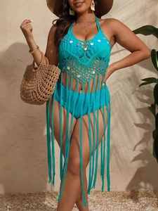 Ensemble de plage au crochet bleu avec paillettes et longues franges style bohème
