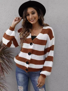 Cardigan da donna a righe con scollo a V, bottoni e maniche a sbuffo per l'autunno