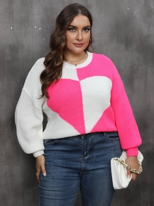 Plus size women's knit sweater with heart pattern and pink color block design