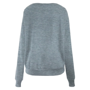 Detailansicht der Rippbündchen und des Saums an diesem mittelgrauen Langarmshirt