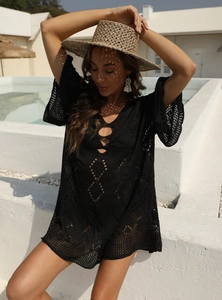 Robe de plage sexy en maille ajourée noire avec motifs évidés et manches longues