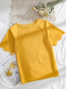 Plus Size Women Laser Cut Hollow Out Yellow T-Shirt Casual Asymmetric Hem Scalloped Edge Floral Short Sleeve Crew Neck Top