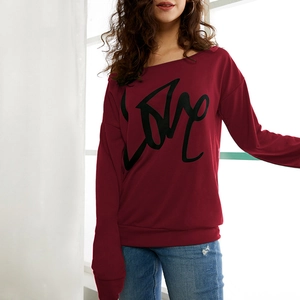 Burgunderrotes Langarm-Sweatshirt mit schwarzem LOVE-Aufdruck und lässigem Rundhalsausschnitt