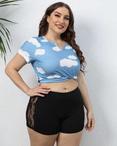Plus size blue cloud print ribbed short sleeve crop top and lace shorts set for women